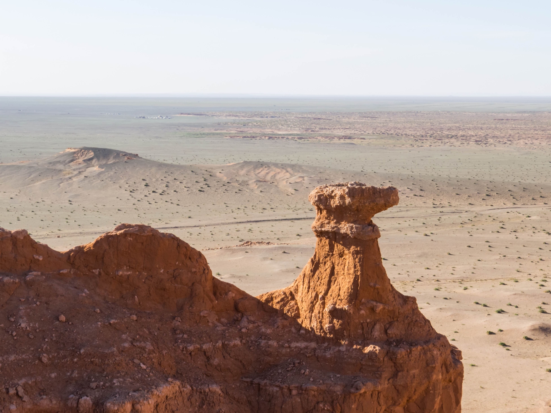 Falaises sur le désert de Gobi