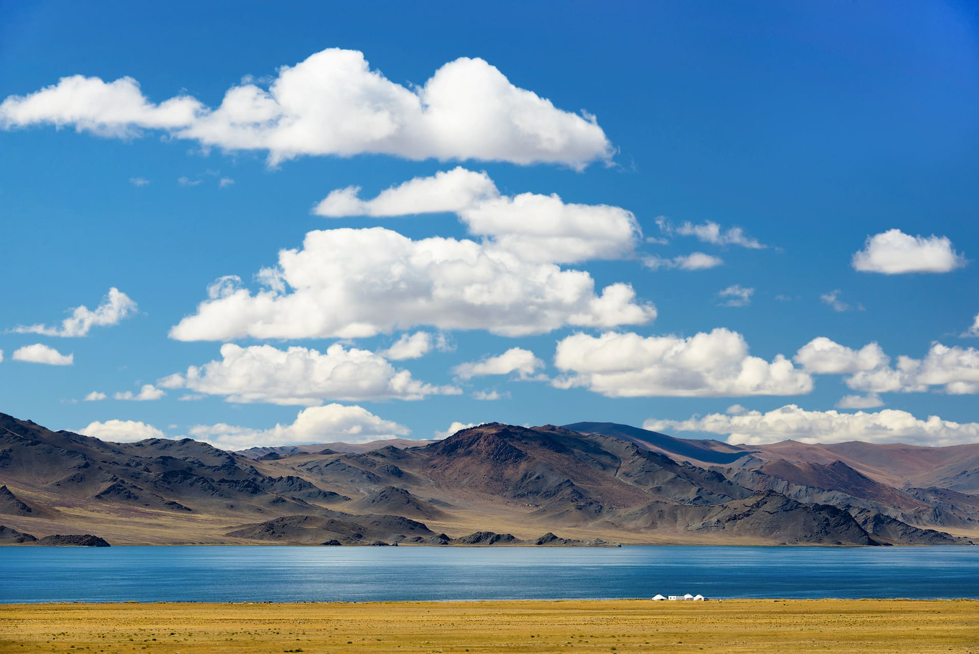 montagnes-lac-mongolie